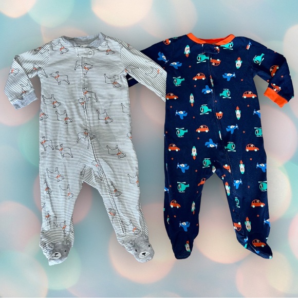 Carter’s Baby Boy’s Sleeper Footie Pajamas Size 6-9 Months - Picture 1 of 3